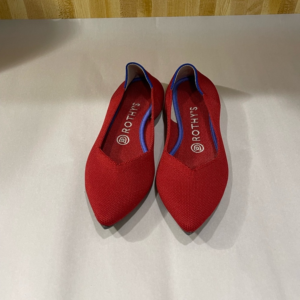 Rothy’s  the. Point flats in chili Red size 7.5